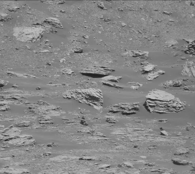Sol 2597: Mast Camera (Mastcam)