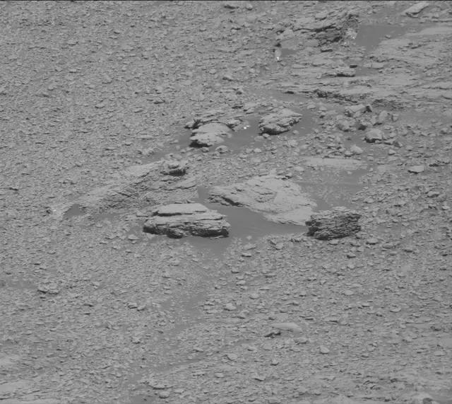 Sol 2597: Mast Camera (Mastcam)