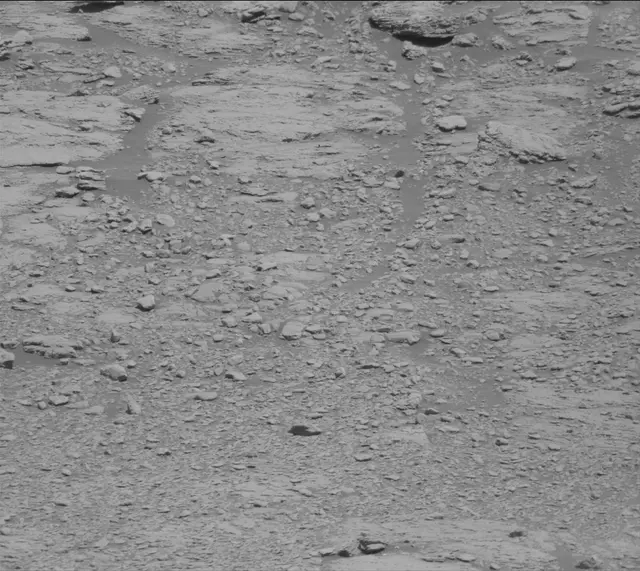 Sol 2597: Mast Camera (Mastcam)
