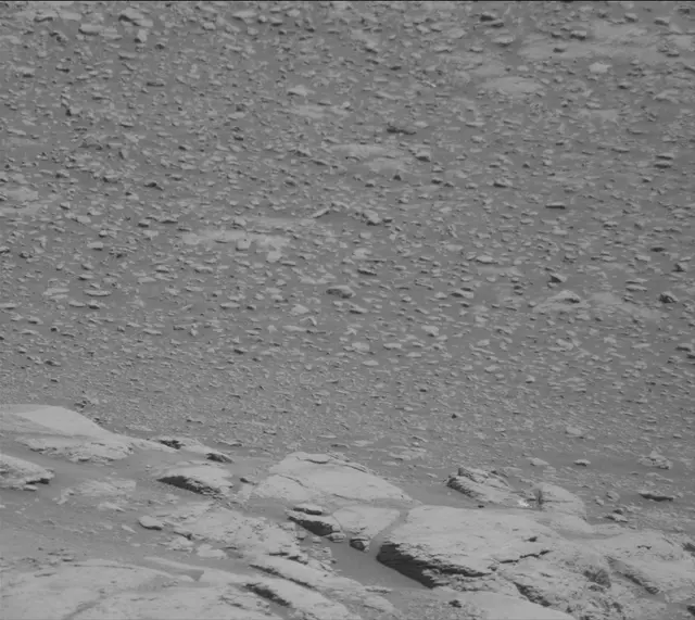Sol 2597: Mast Camera (Mastcam)