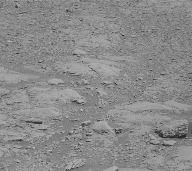 Sol 2597: Mast Camera (Mastcam)