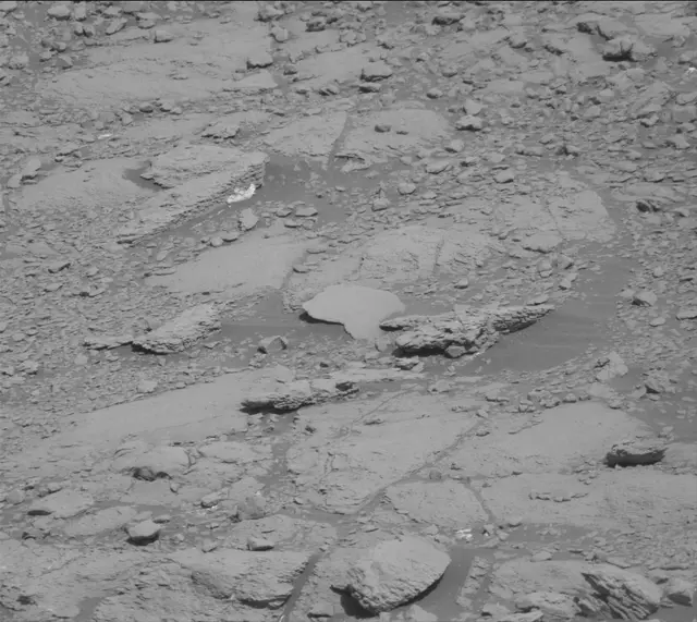 Sol 2597: Mast Camera (Mastcam)