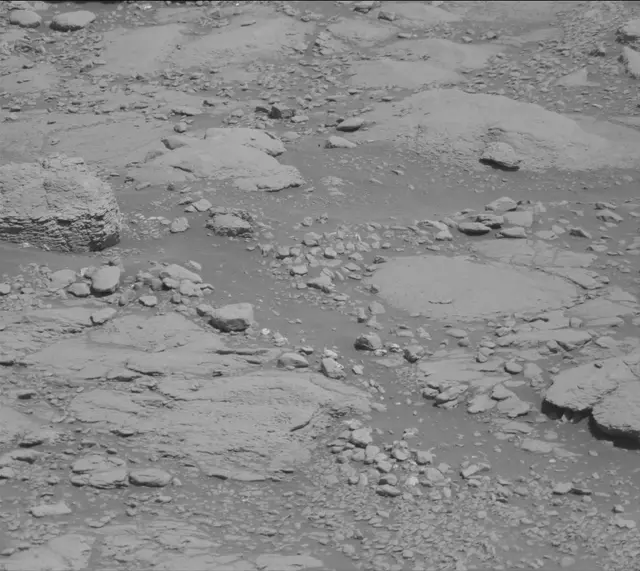 Sol 2597: Mast Camera (Mastcam)