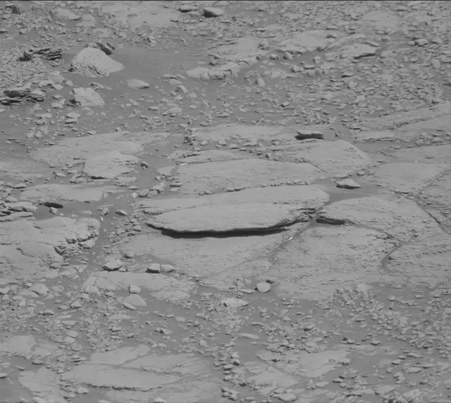 Sol 2597: Mast Camera (Mastcam)