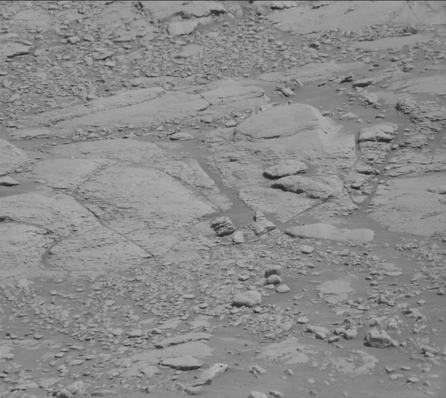 Sol 2597: Mast Camera (Mastcam)
