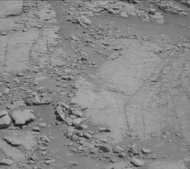 Sol 2597: Mast Camera (Mastcam)