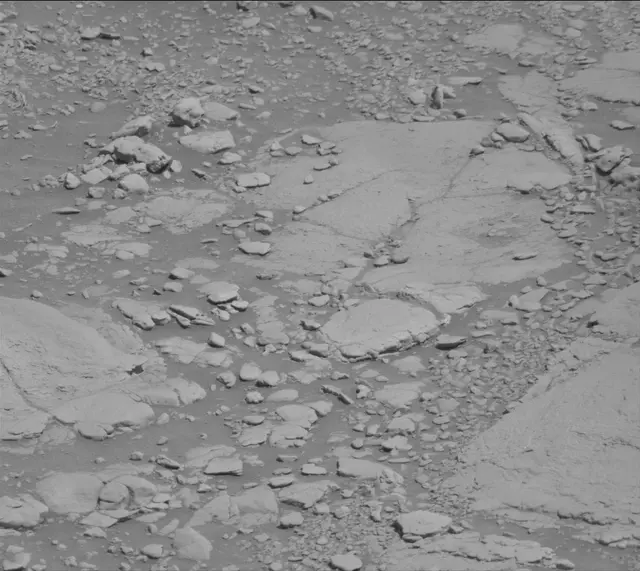 Sol 2597: Mast Camera (Mastcam)