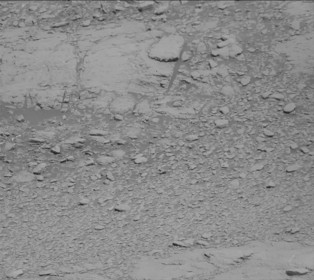 Sol 2597: Mast Camera (Mastcam)