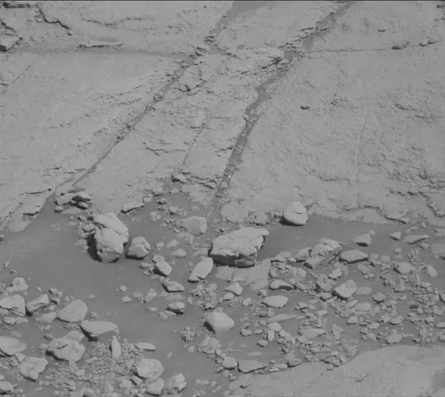 Sol 2597: Mast Camera (Mastcam)