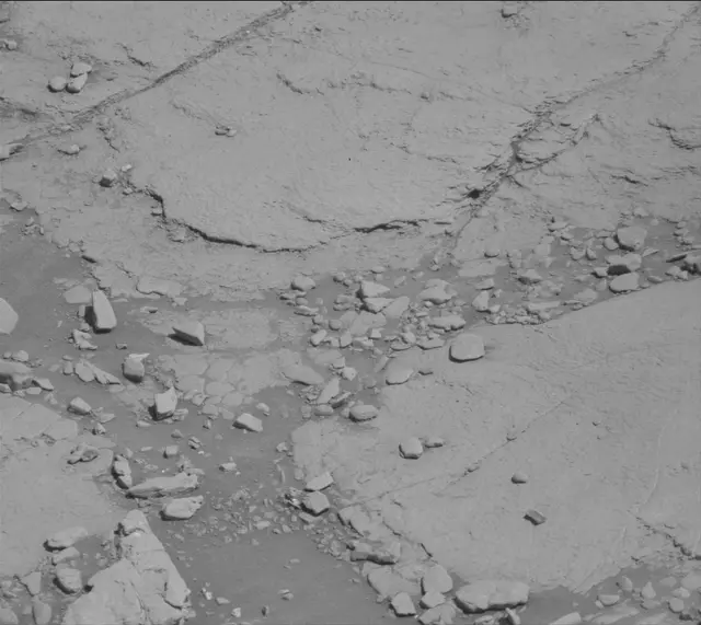 Sol 2597: Mast Camera (Mastcam)