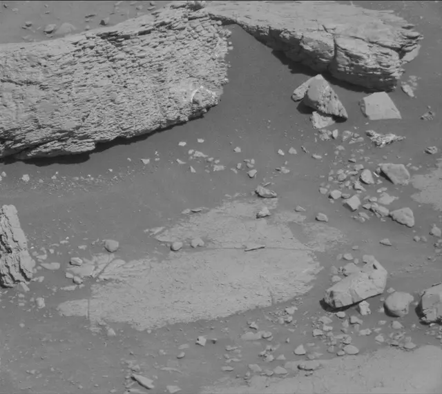 Sol 2597: Mast Camera (Mastcam)