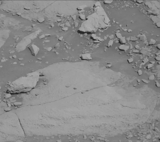 Sol 2597: Mast Camera (Mastcam)