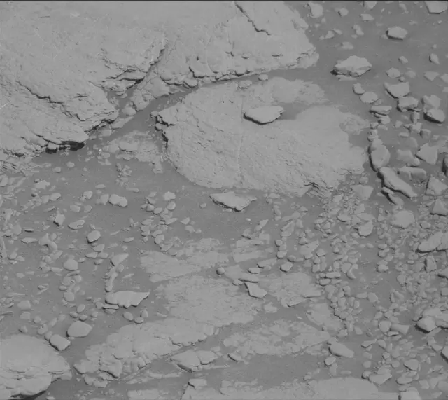 Sol 2597: Mast Camera (Mastcam)