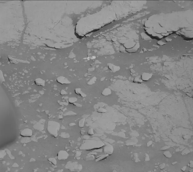 Sol 2597: Mast Camera (Mastcam)