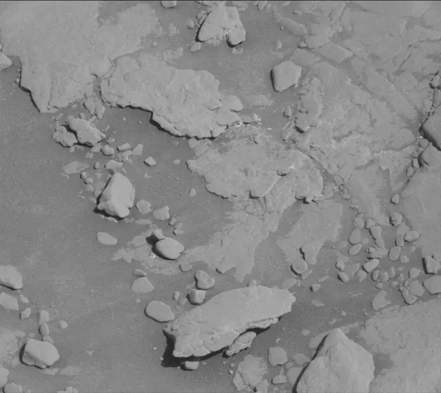 Sol 2597: Mast Camera (Mastcam)