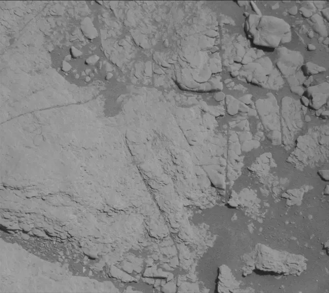 Sol 2597: Mast Camera (Mastcam)
