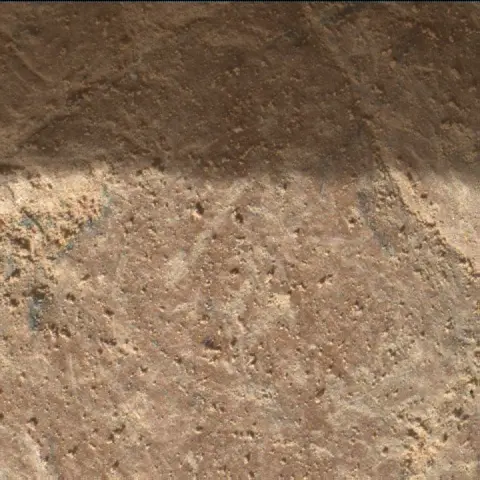 Sol 2597: Mars Hand Lens Imager (MAHLI)