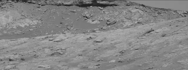 Sol 2600: Mast Camera (Mastcam)