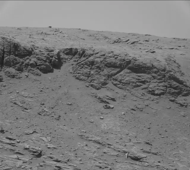 Sol 2600: Mast Camera (Mastcam)