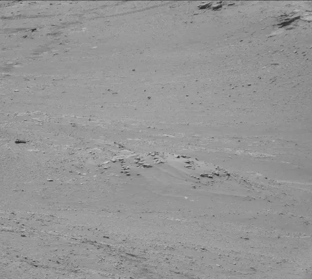 Sol 2600: Mast Camera (Mastcam)