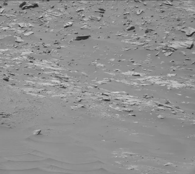 Sol 2600: Mast Camera (Mastcam)