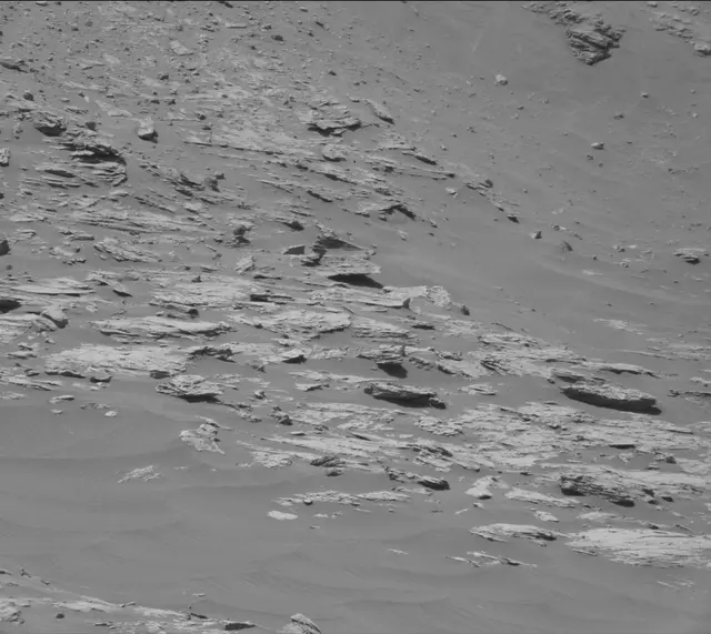 Sol 2600: Mast Camera (Mastcam)