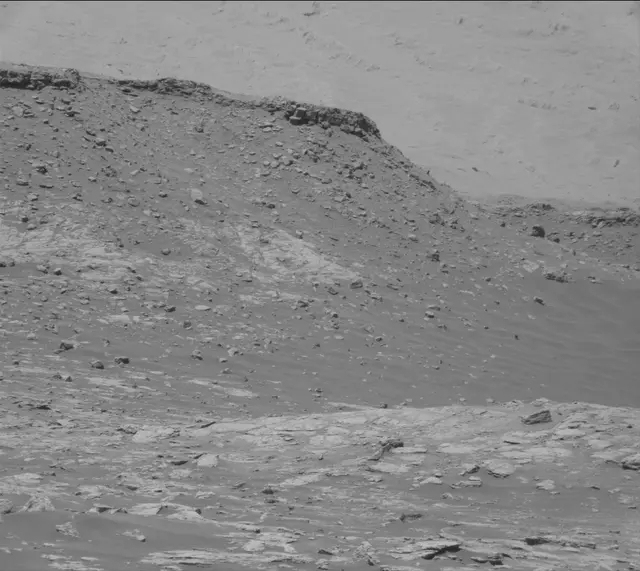 Sol 2600: Mast Camera (Mastcam)