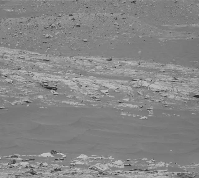 Sol 2600: Mast Camera (Mastcam)