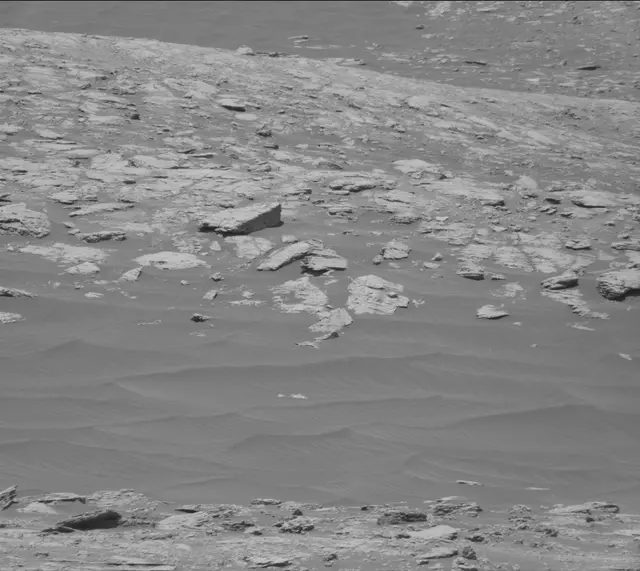 Sol 2600: Mast Camera (Mastcam)
