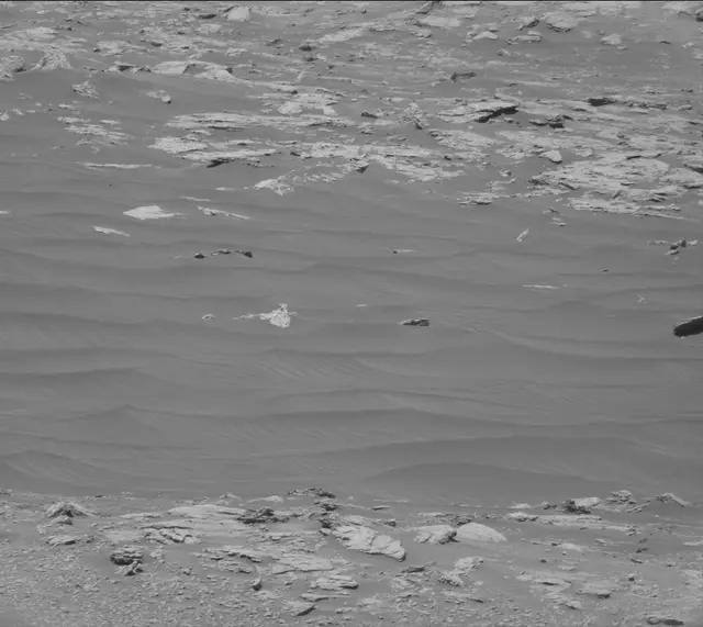 Sol 2600: Mast Camera (Mastcam)