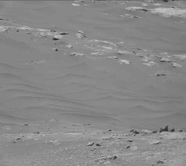Sol 2600: Mast Camera (Mastcam)