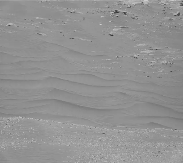 Sol 2600: Mast Camera (Mastcam)