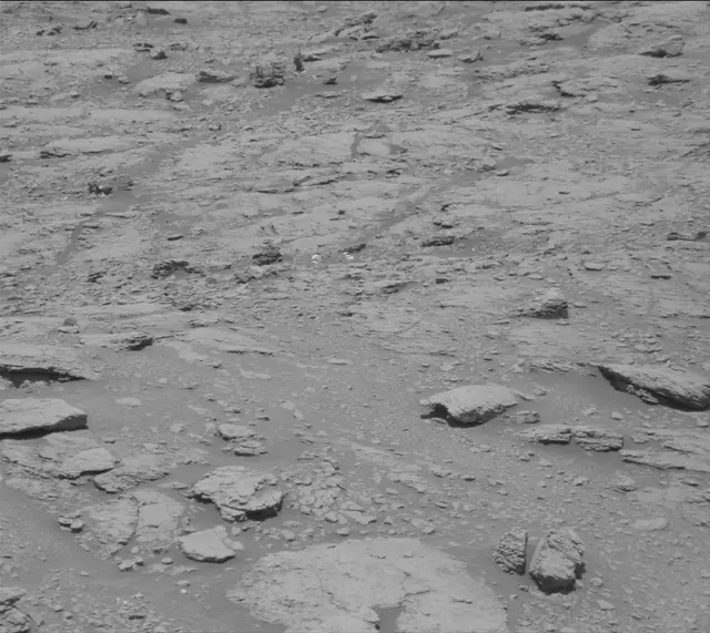 Sol 2600: Mast Camera (Mastcam)