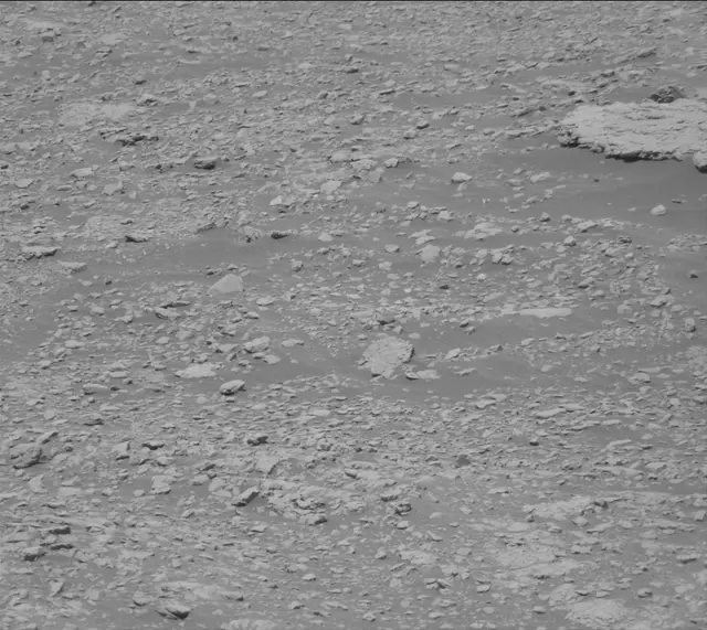 Sol 2600: Mast Camera (Mastcam)