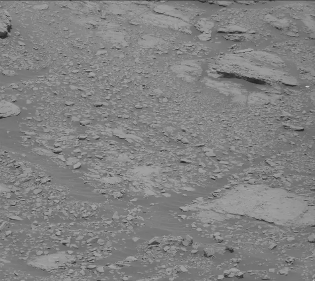 Sol 2600: Mast Camera (Mastcam)