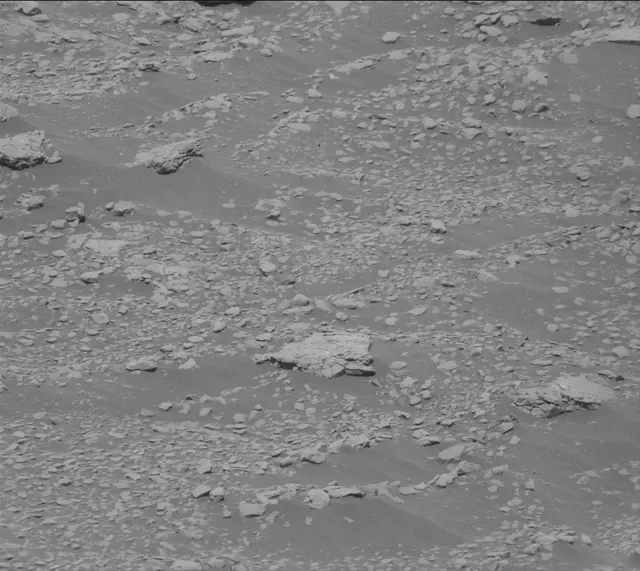 Sol 2600: Mast Camera (Mastcam)