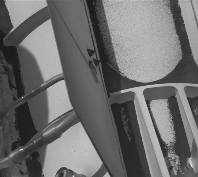 Sol 2600: Mast Camera (Mastcam)