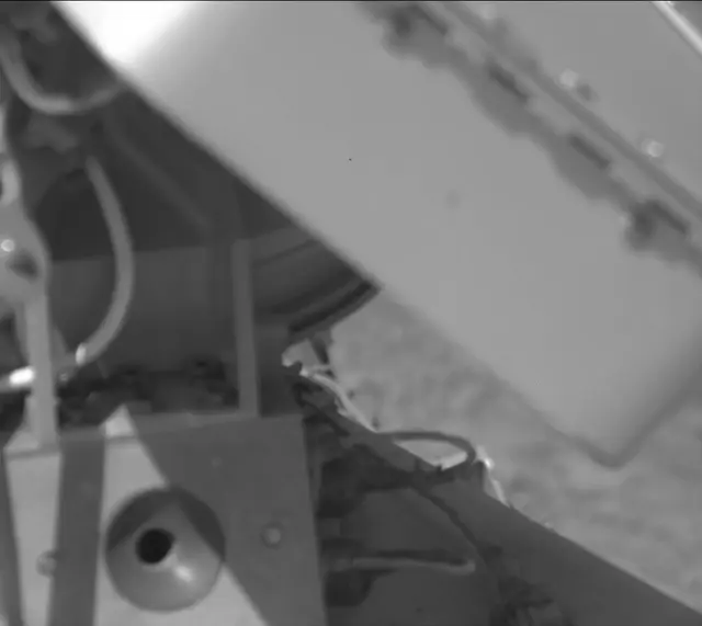Sol 2600: Mast Camera (Mastcam)
