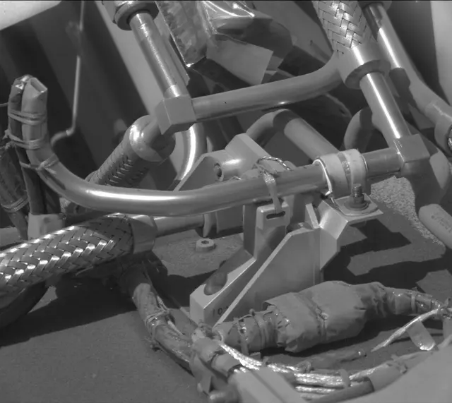 Sol 2600: Mast Camera (Mastcam)