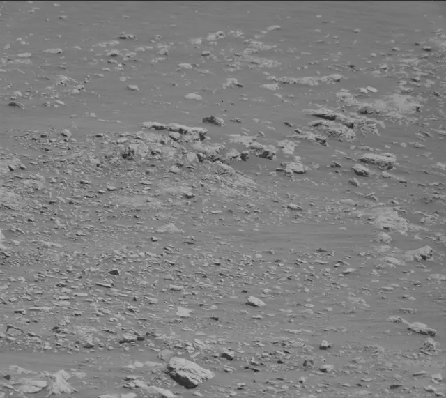 Sol 2601: Mast Camera (Mastcam)