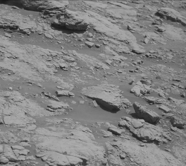 Sol 2601: Mast Camera (Mastcam)