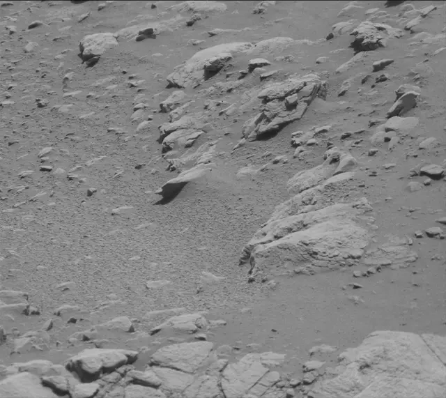 Sol 2601: Mast Camera (Mastcam)