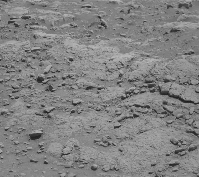 Sol 2601: Mast Camera (Mastcam)