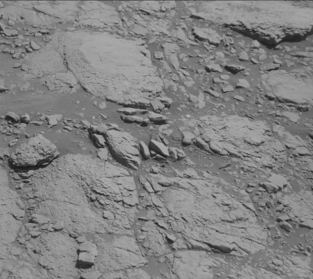 Sol 2601: Mast Camera (Mastcam)