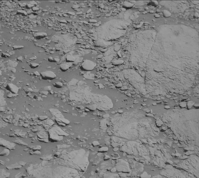 Sol 2601: Mast Camera (Mastcam)