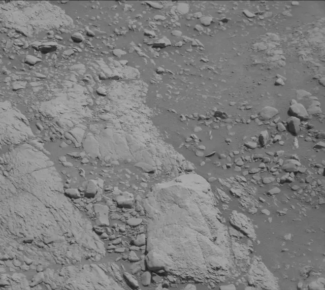 Sol 2601: Mast Camera (Mastcam)