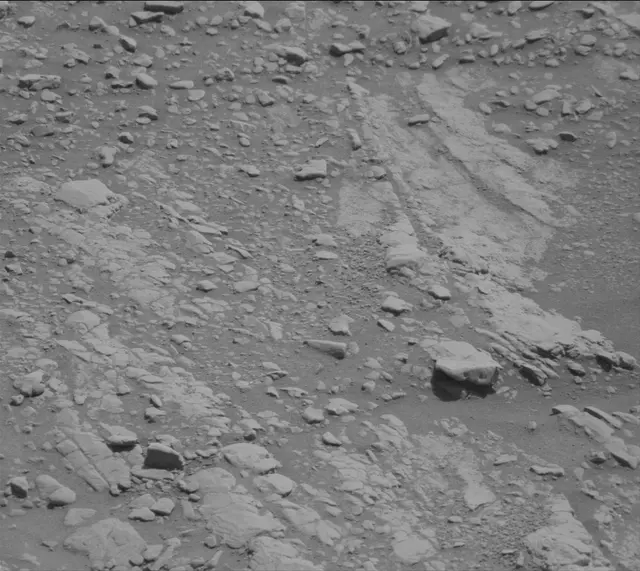 Sol 2601: Mast Camera (Mastcam)