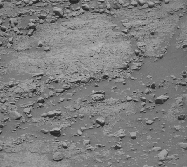 Sol 2601: Mast Camera (Mastcam)
