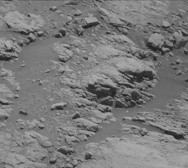 Sol 2601: Mast Camera (Mastcam)