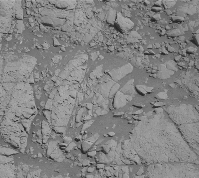 Sol 2601: Mast Camera (Mastcam)